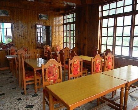 مايالي Hotel Him Parvat المظهر الخارجي الصورة