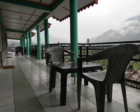 مايالي Hotel Him Parvat المظهر الخارجي الصورة