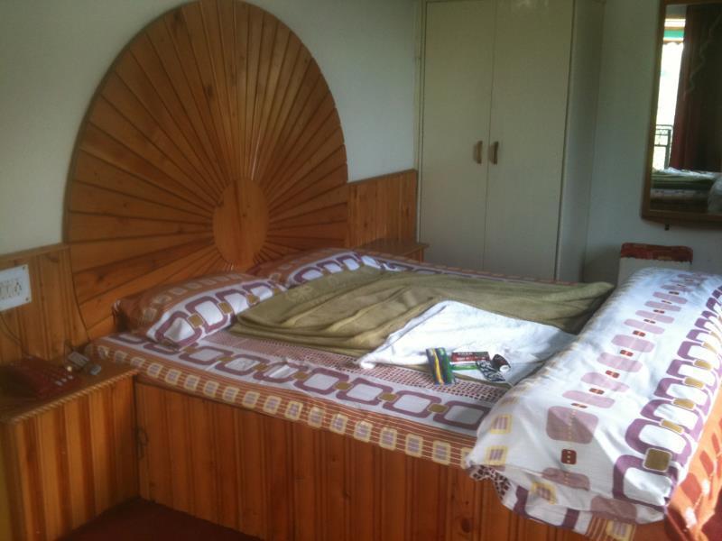 مايالي Hotel Him Parvat المظهر الخارجي الصورة
